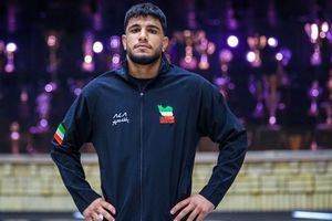 مهمدی در کشتی فرنگی قهرمانی امیدهای جهان برنز گرفت