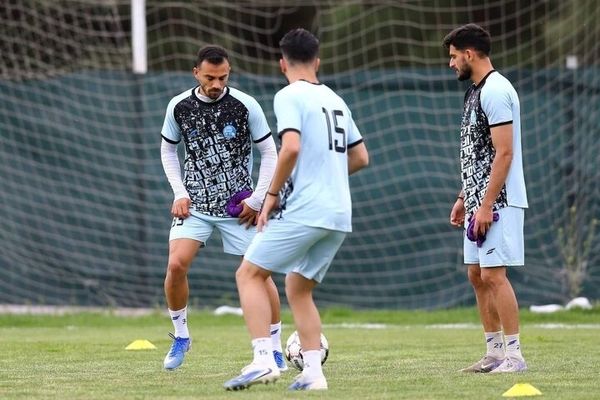 استقلال یک هفته تعطیل شد