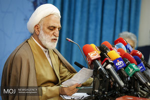 عده ای تلاش می کنند تا با پول نامشروع در انتخابات هزینه کنند