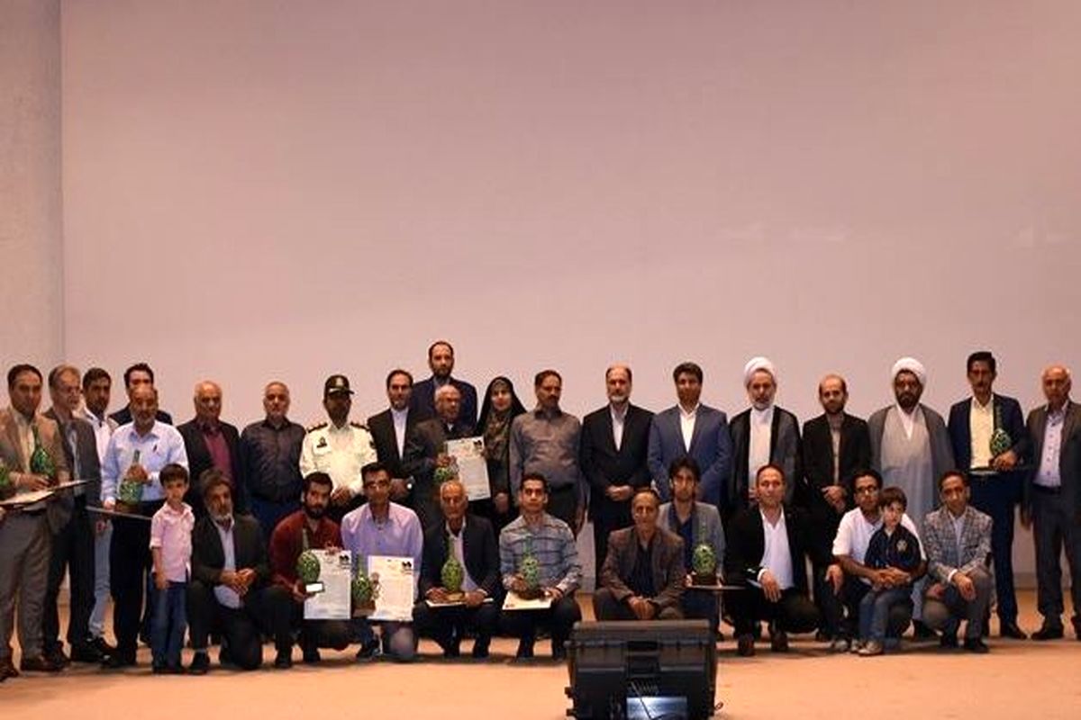 تجلیل از هنرمندان شهرضا