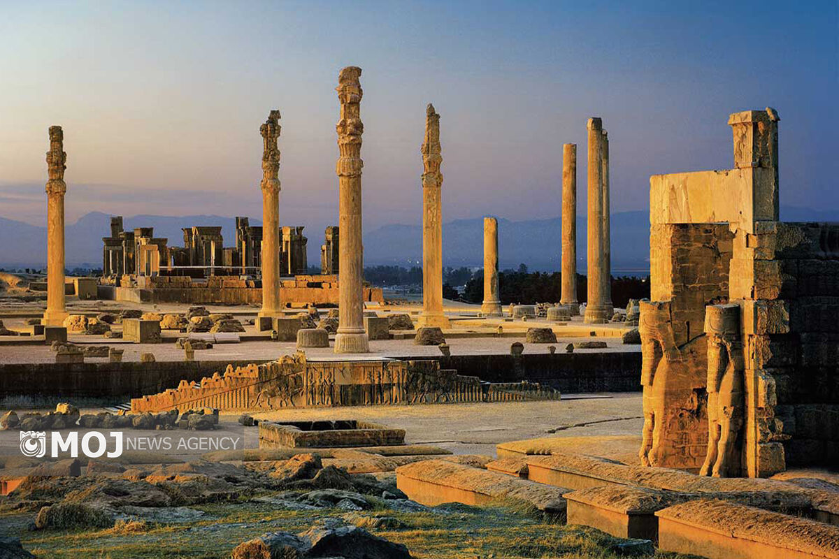 تخت جمشید 