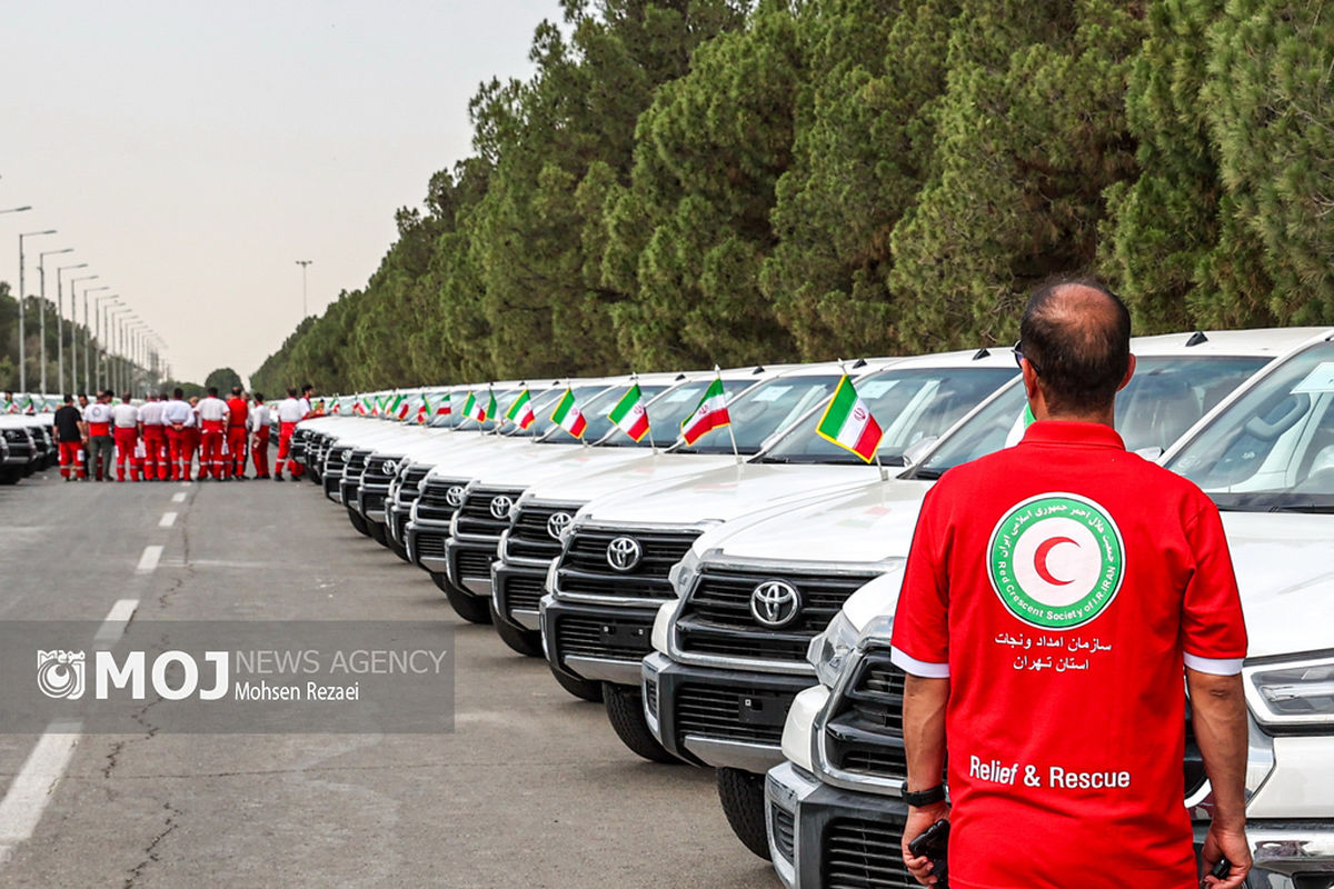 رونمایی از خودروهای جمعیت هلال احمر