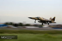 جنگنده ایرانی کوثر، در رژه هوایی ارتش رونمایی شد