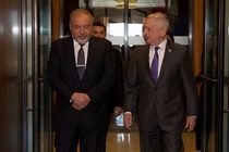 رایزنی وزرای دفاع و جنگ آمریکا و اسرائیل درباره ایران