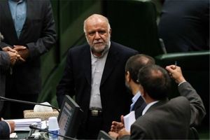 خادمی: «زنگنه» خائن استیضاح می‌شود / خیانت وزیر نفت از شاه بدتر است!