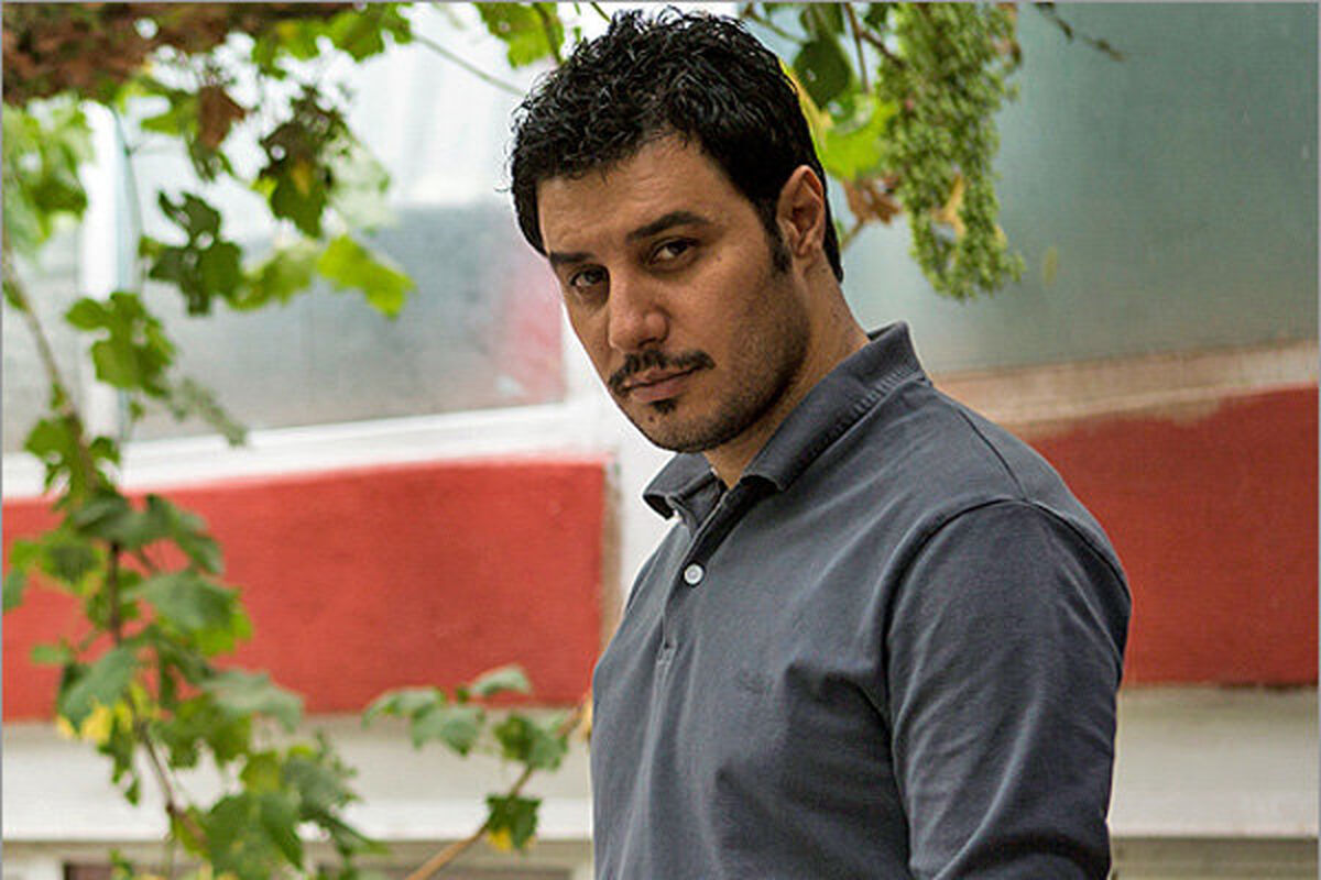 جواد عزتی