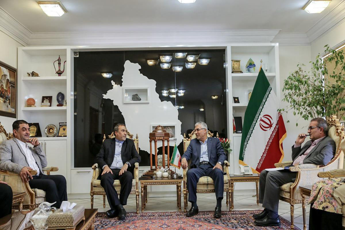 استاندار فارس در دیدار سفیر ایران در کنیا