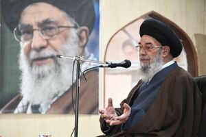 ترویج فرهنگ قرآن کریم در جامعه مورد توجه خاص قرار گیرد
