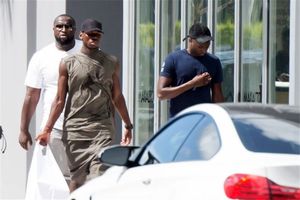 پوگبا هم سیگاری از آب در آمد