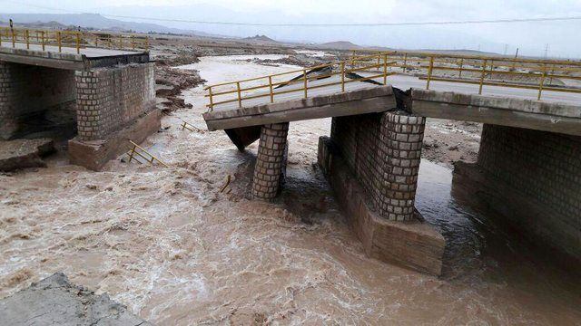ترمیم و بازسازی پلها و بازگشایی مسیرهای مسدود بر اثر سیلاب