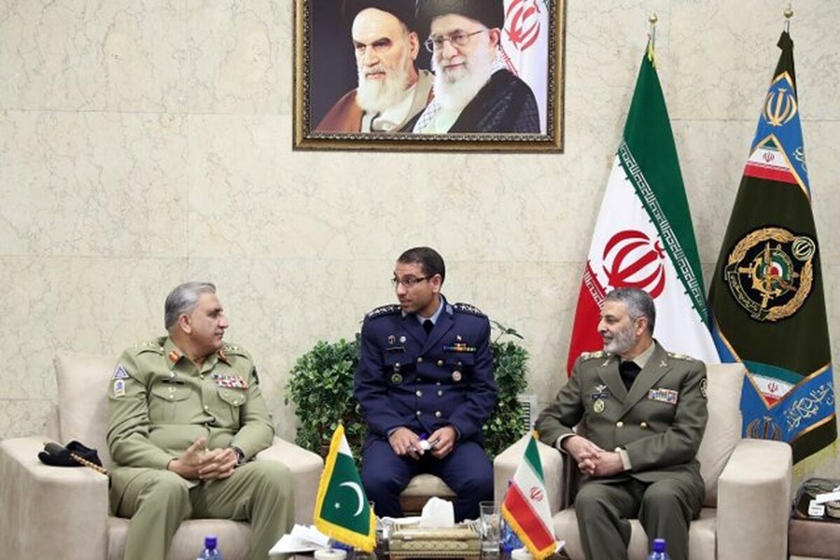 دیدار فرمانده ارتش پاکستان با امیر سرلشکر موسوی