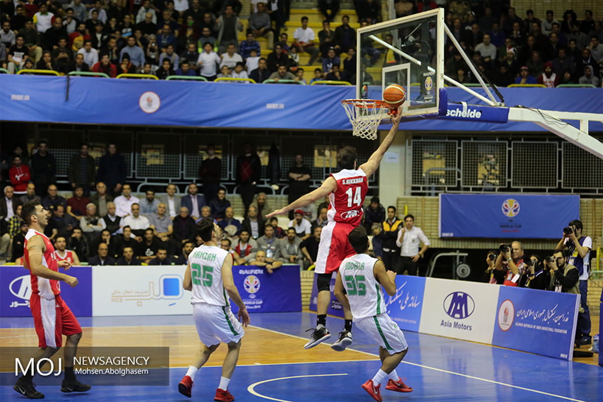 دیدار تیم های  ملی بسکتبال ایران و عراق
