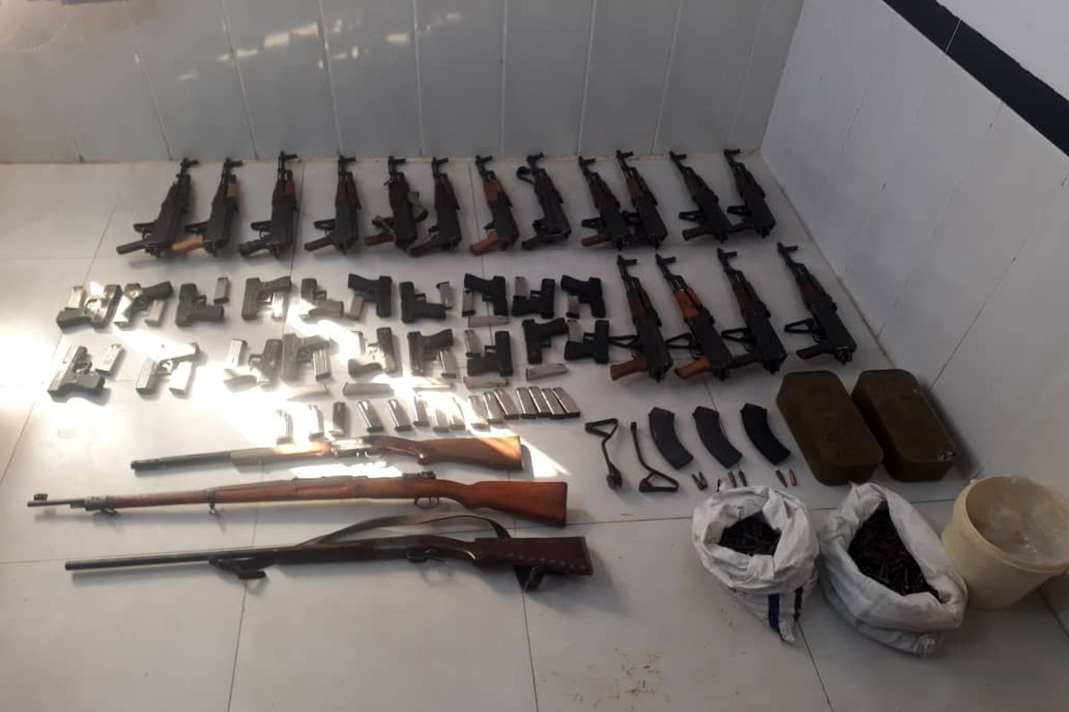 قاچاق سلاح و مهمات در غرب کشور