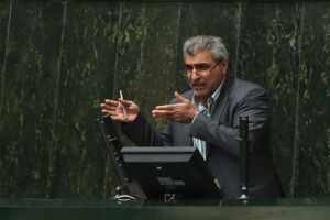 واردات بی رویه هم راستایی با تحریم های خارجی است