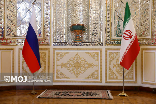 دیپلمات‌های ایران و روسیه درباره موضوع هسته‌ای رایزنی کردند