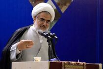 امام جماعت باید امام محله باشد، نه صرفاً پیش‌نماز