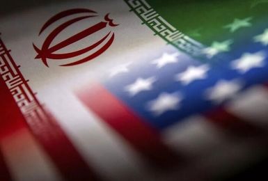 سنتکام مدعی تغییر مسیر ۱۱۱ کشتی تجاری در تنگه هرمز شد