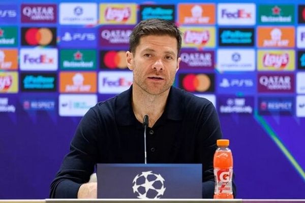 مدیران لیورپول با ژابی آلونسو تماس گرفتند