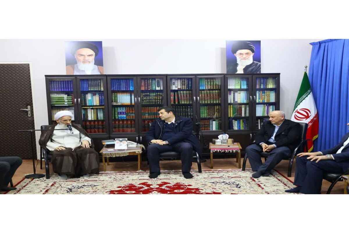 دیدار نماینده ولی  فقیه در مازندران با وزیر ورزش