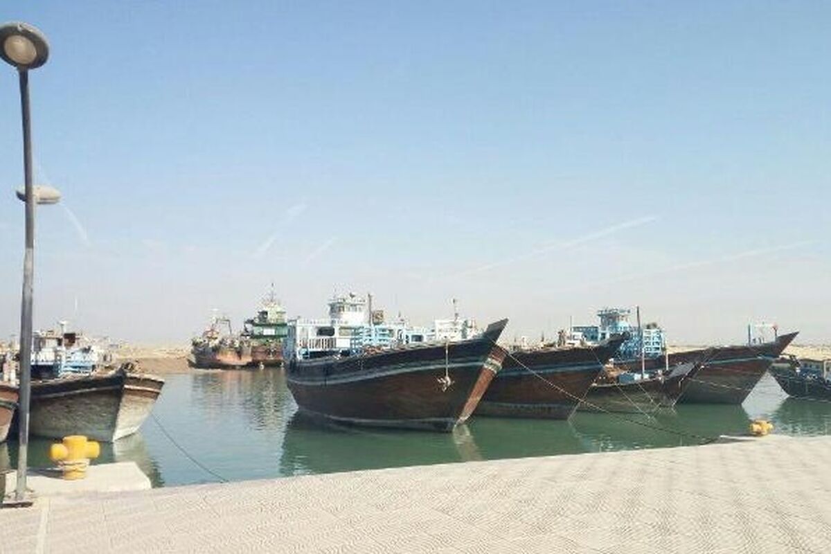 عکس شناور