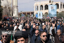 نمازگزاران در مصلی تهران حضور چشمگیر داشتند