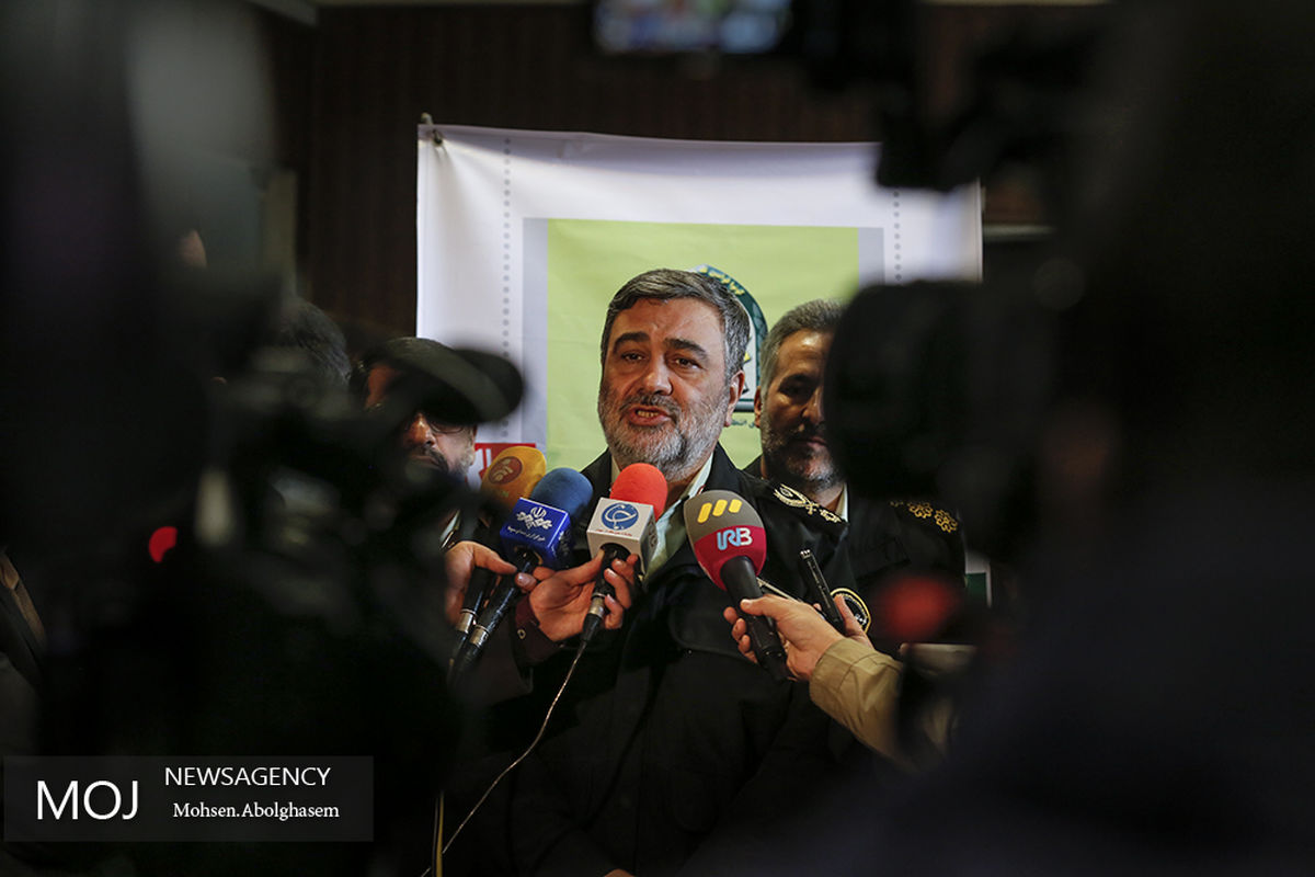 دیدار مردمی فرمانده نیروی انتظامی