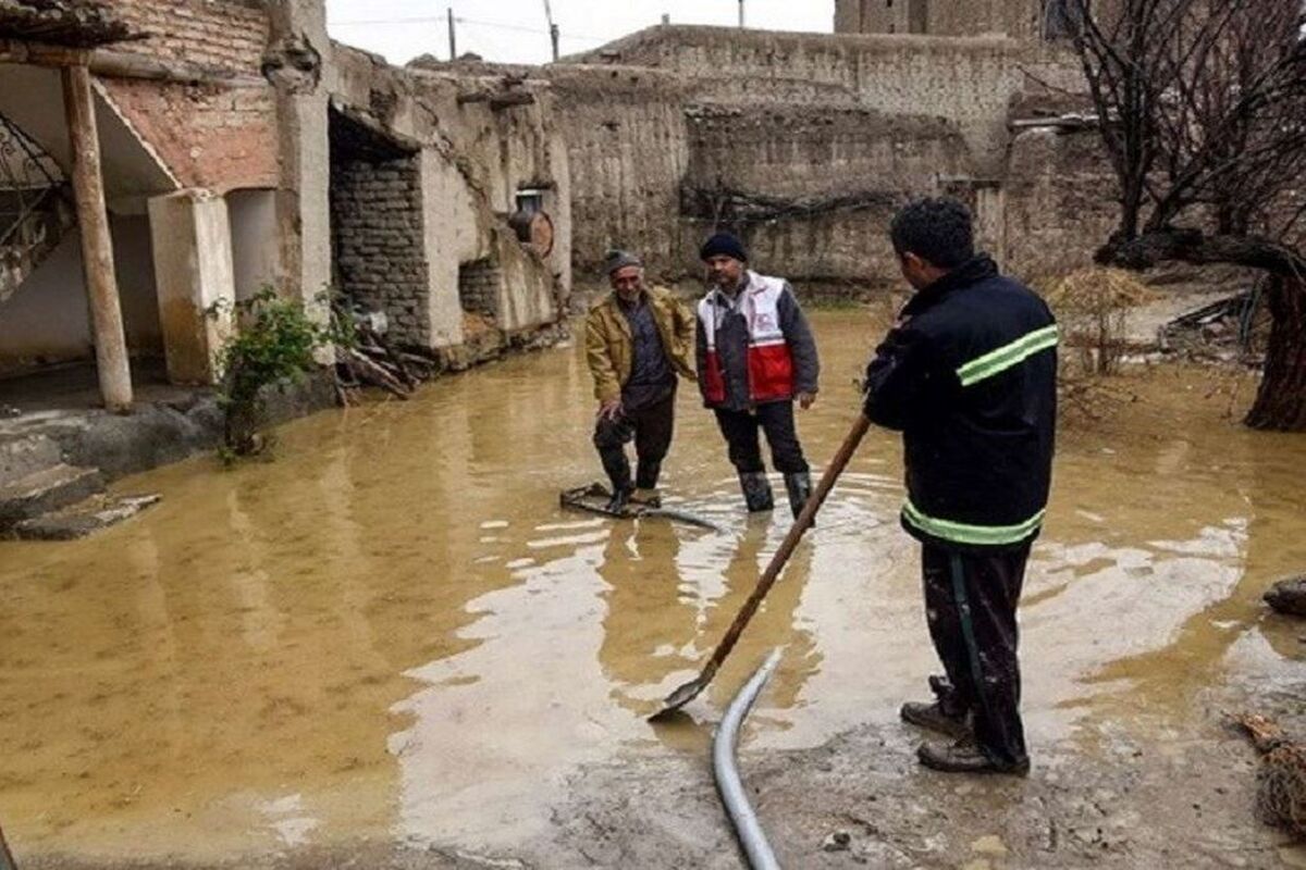 خسارت سیل.
