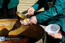 اهدای ۴۰ هزار پرس غذا به سفره افطار نیازمندان اصفهانی