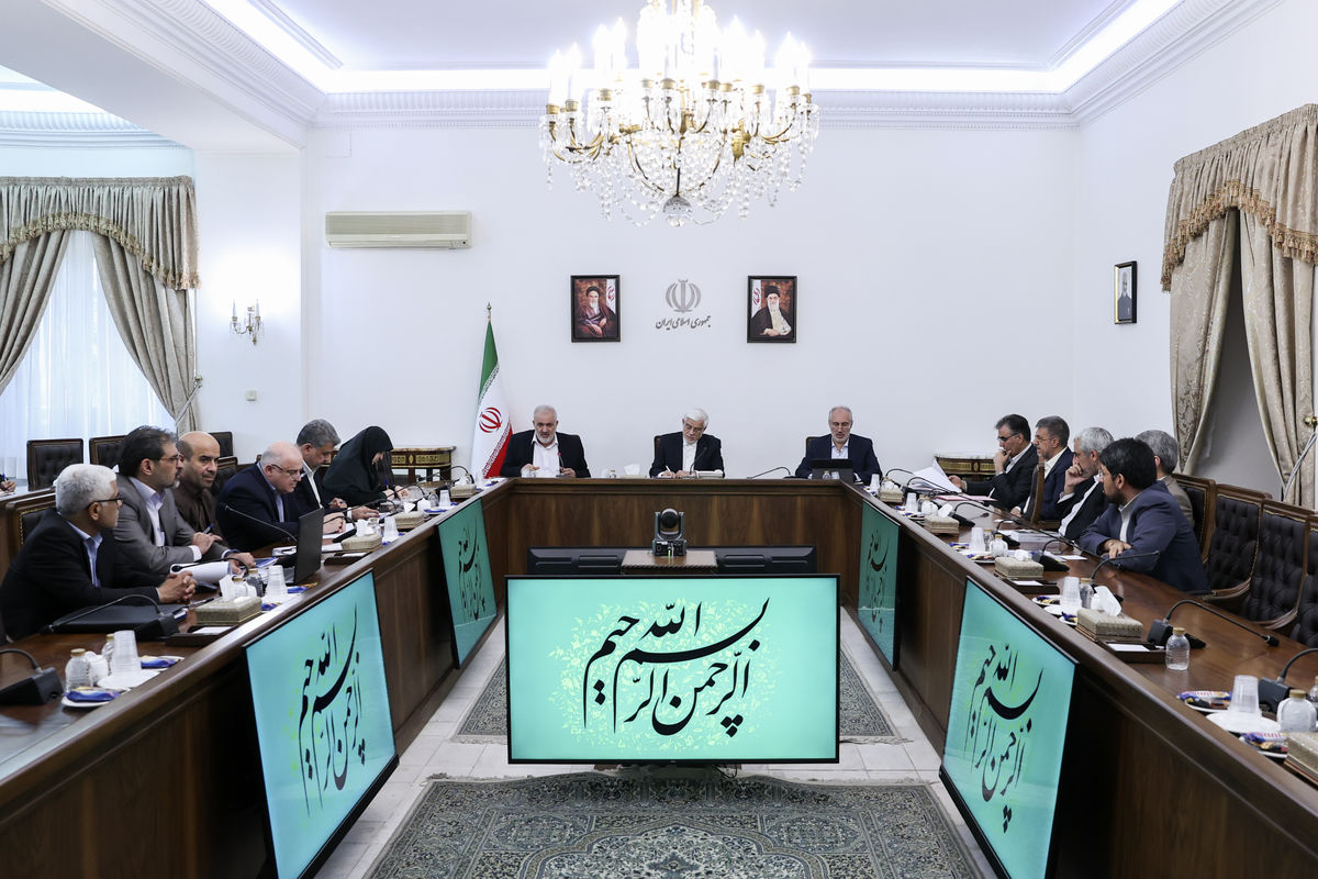 معاون اول رئیس جمهور در جلسه مدیریت و رفع ناترازی صنعت برق