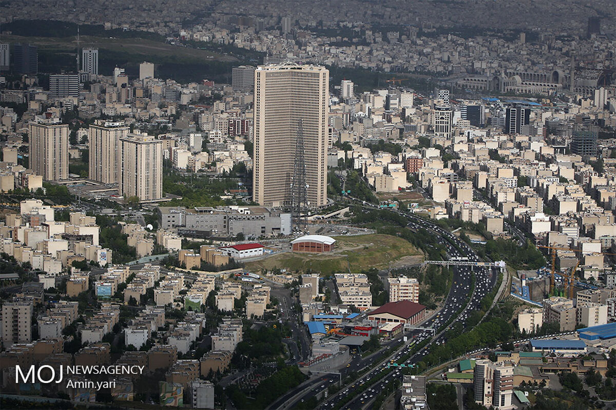 شهر تهران از فراز برج میلاد/کیفیت هوای تهران