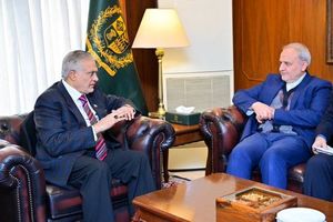 نامه عباس عراقچی به وزیر خارجه پاکستان ابلاغ شد