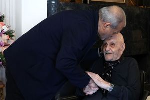پزشکیان درگذشت «فرخ سعیدی» استاد برجسته عرصه سلامت را تسلیت گفت