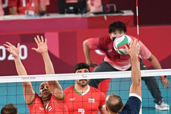ایران با برد قاطع برابر ژاپن صدرنشین گروه شد