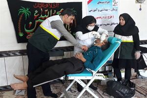 کادر درمان بسیج به زائران «رهبر شهید» خدمات رایگان ارائه می‌دهد