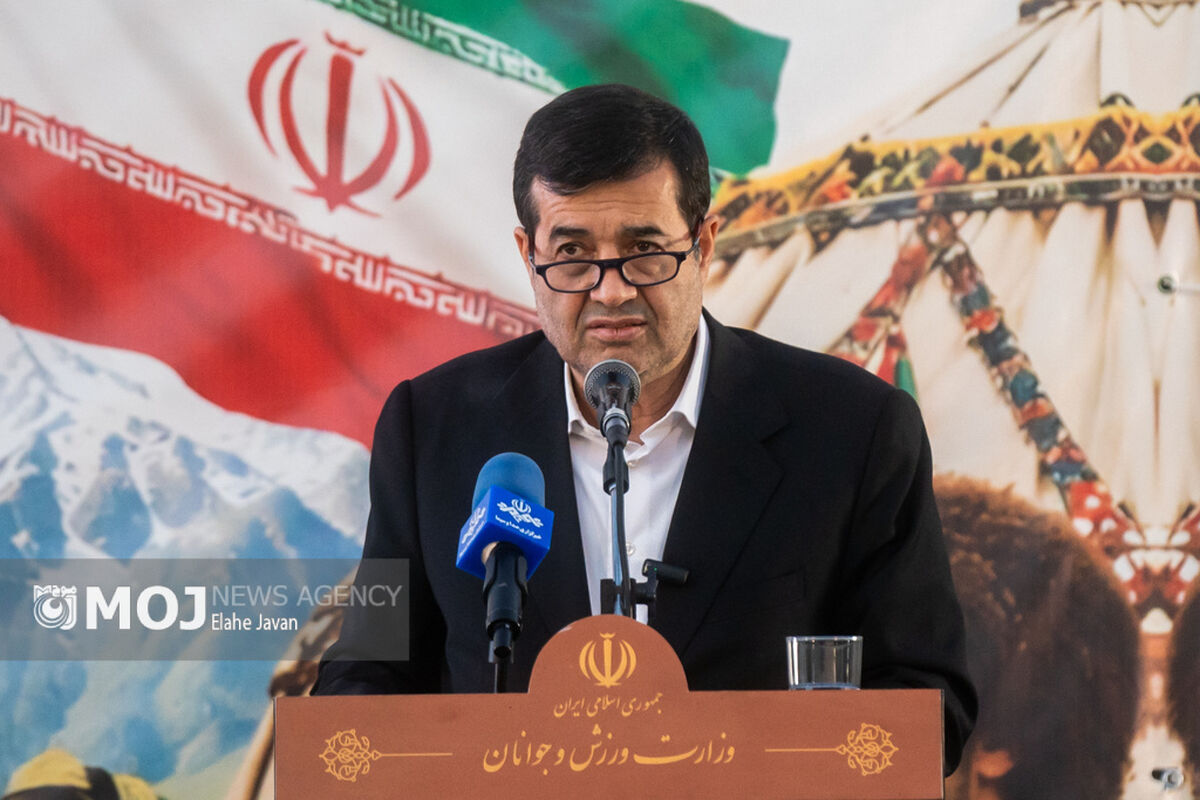 احمد دنیامالی + وزیر ورزش و جوانان