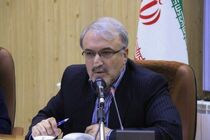 هنوز هم در سازمان غذا و دارو امضاهای طلایی وجود دارد/ برخی می‌توانند در این سازمان از رانت استفاده کنند