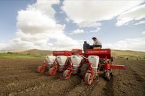 تحصیل ۸۰۷ دانش آموز قمی در رشته های تخصصی کشاورزی