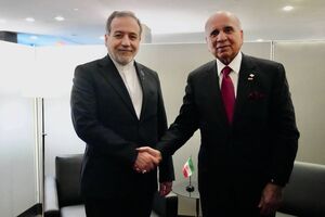 وزیران خارجه ایران و عراق با یکدیگر گفتگو کردند