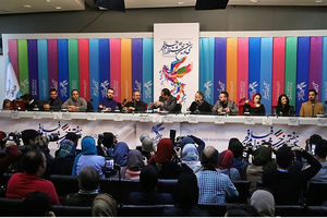 دفاع نویسنده و کارگردان فیلم طلا از بیان روابط نامشروع / رامبد جوان باز هم به رسانه ها تاخت