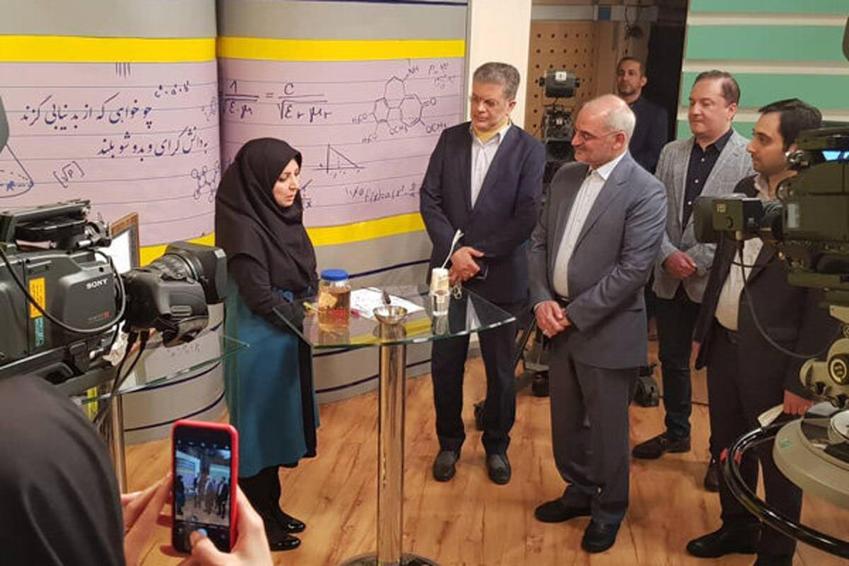 بازدید وزیر آموزش و پرورش از شبکه آموزش
