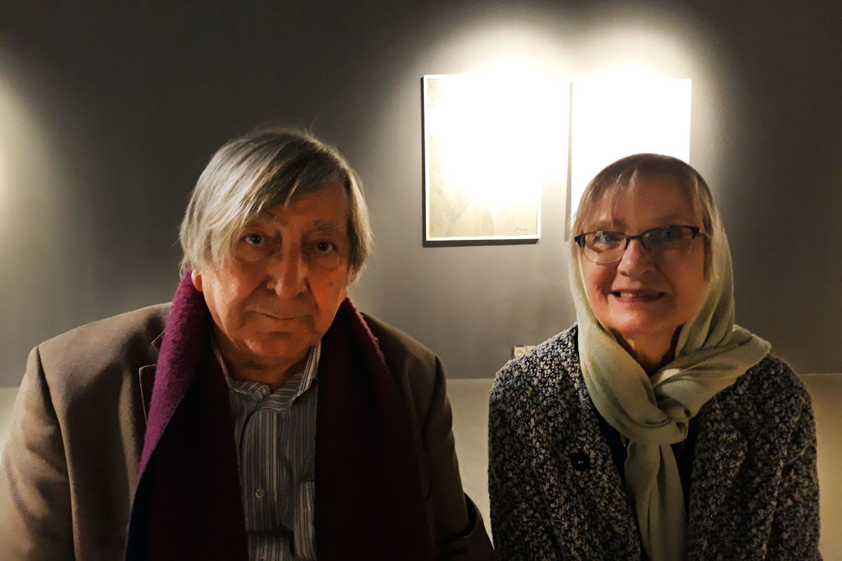 الیزابت هولتهاوس- مشایخی و همسرش علیرضا مشایخی