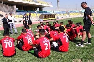 طاهری در محل تمرین پرسپولیس حاضر شد