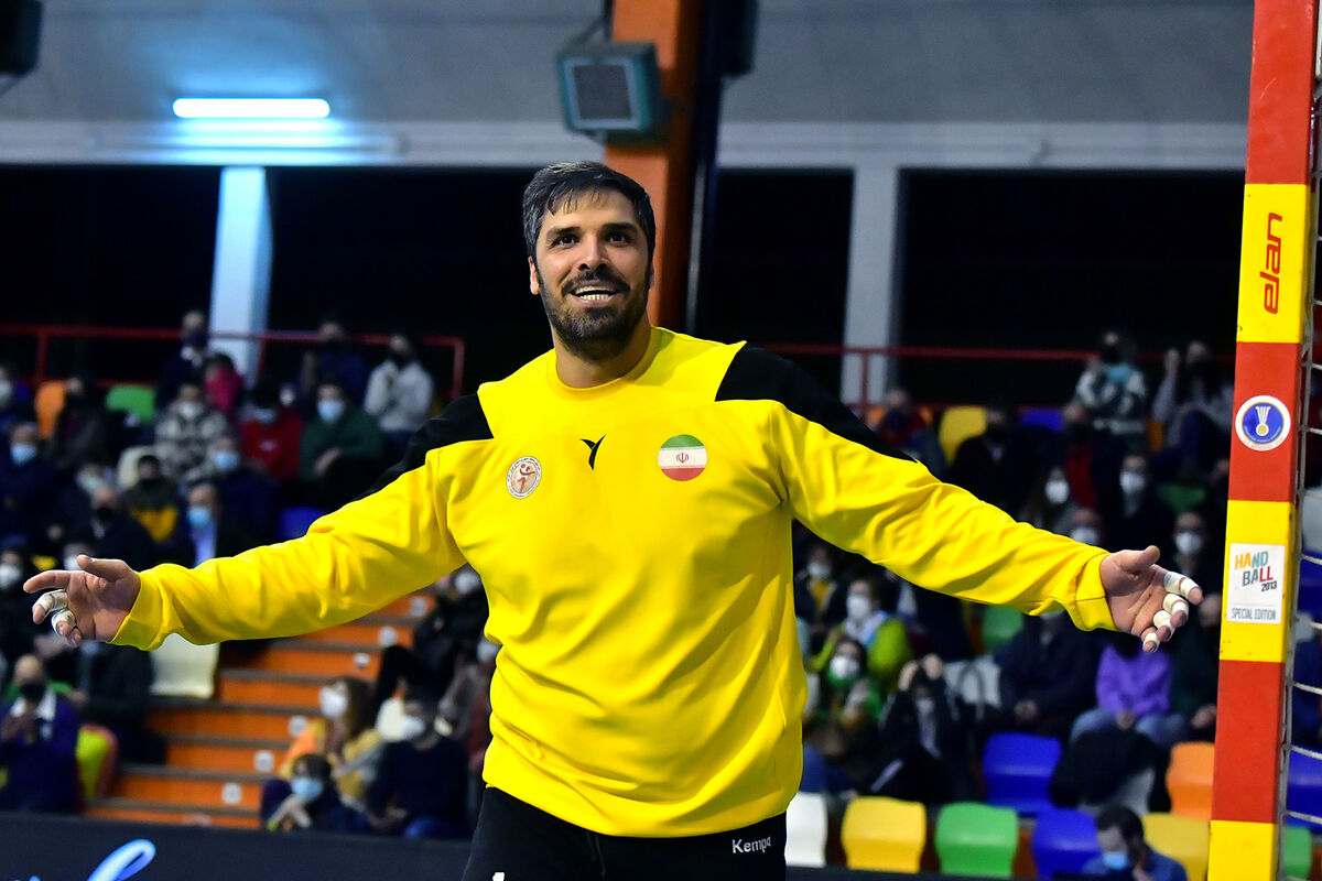 محمد سیاوشی، سنگربان تیم ملی هندبال ایران