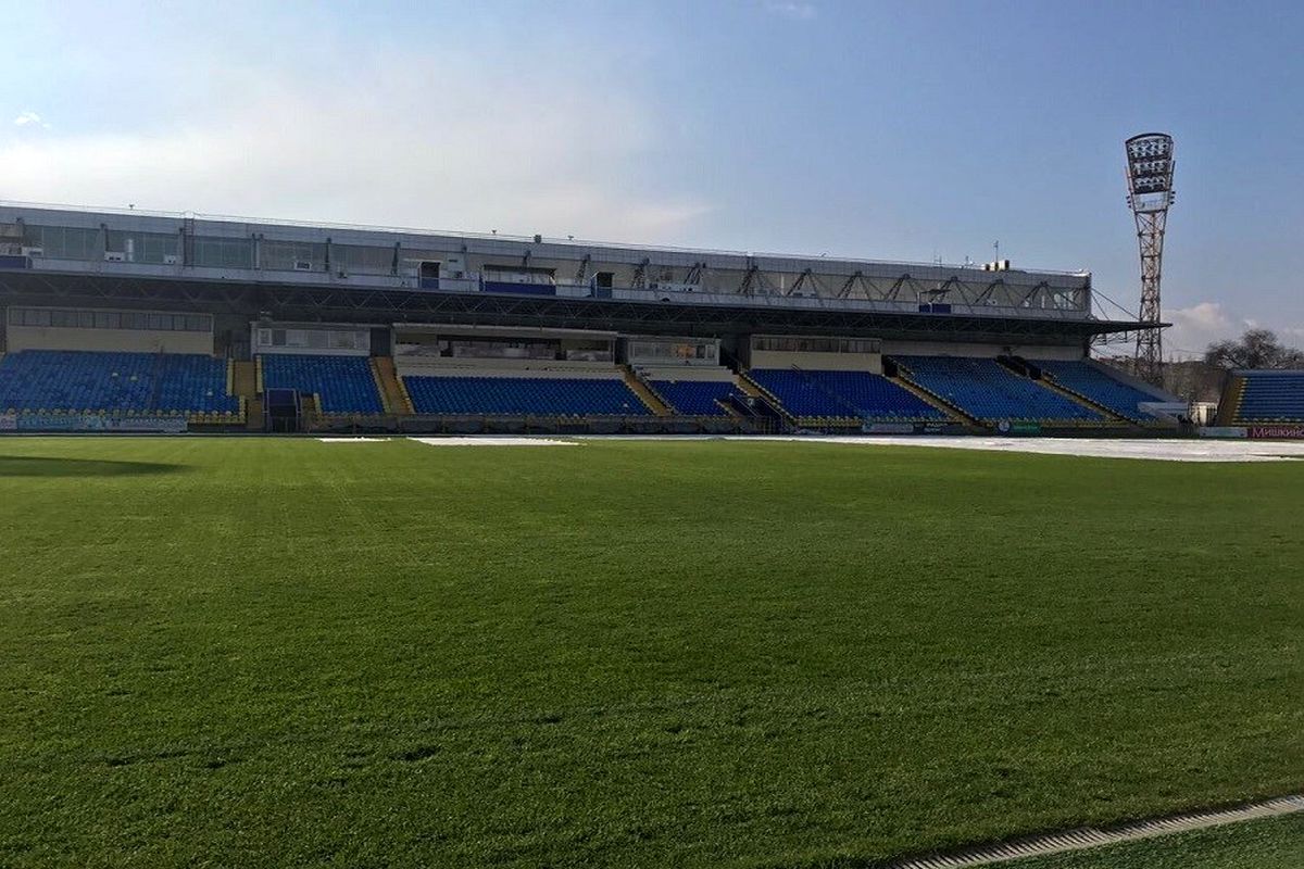 زمین فوتبال