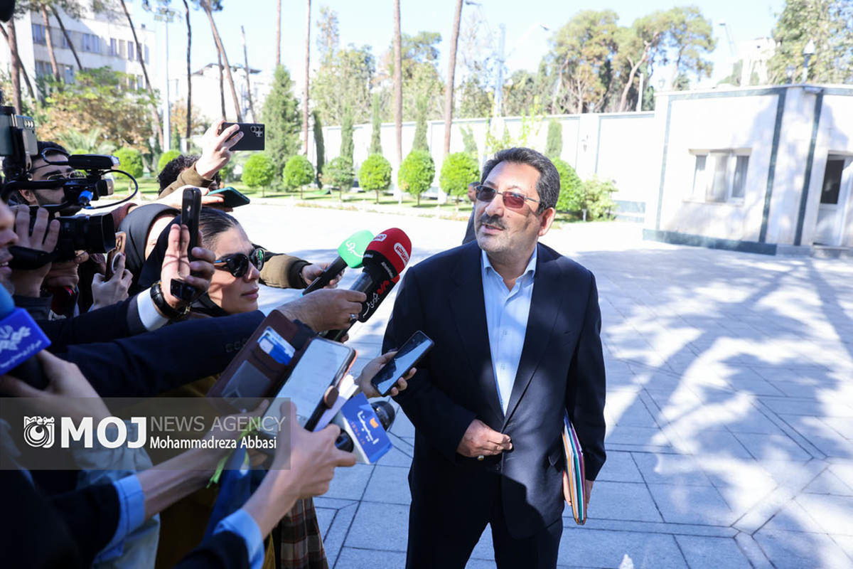 حاشیه جلسه هیات دولت - ۱۶ آبان