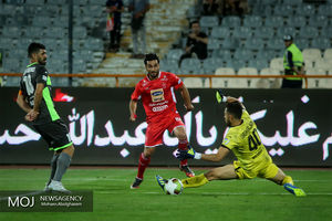 نتیجه بازی پرسپولیس و نساجی در نیمه اول