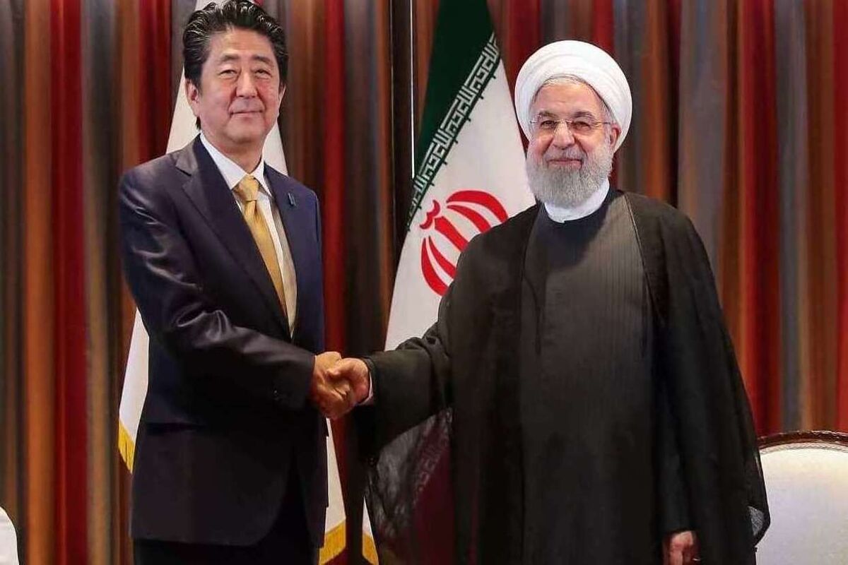 روحانی و شینزو آبه