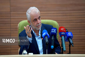 روایت جانسوز خانواده شهیدان بهمن‌آبادی از زبان رئیس بنیاد شهید + فیلم