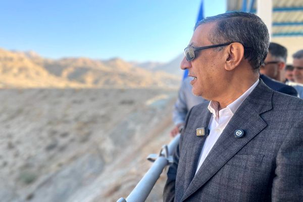 سیرجان میزبان افتتاح پروژه‌های مهم دهه فجر با حضور معاون اجرایی رئیس جمهور