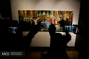 اولین تصاویر سرقت از موزه لوور جلوی چشم بازدیدکنندگان + فیلم